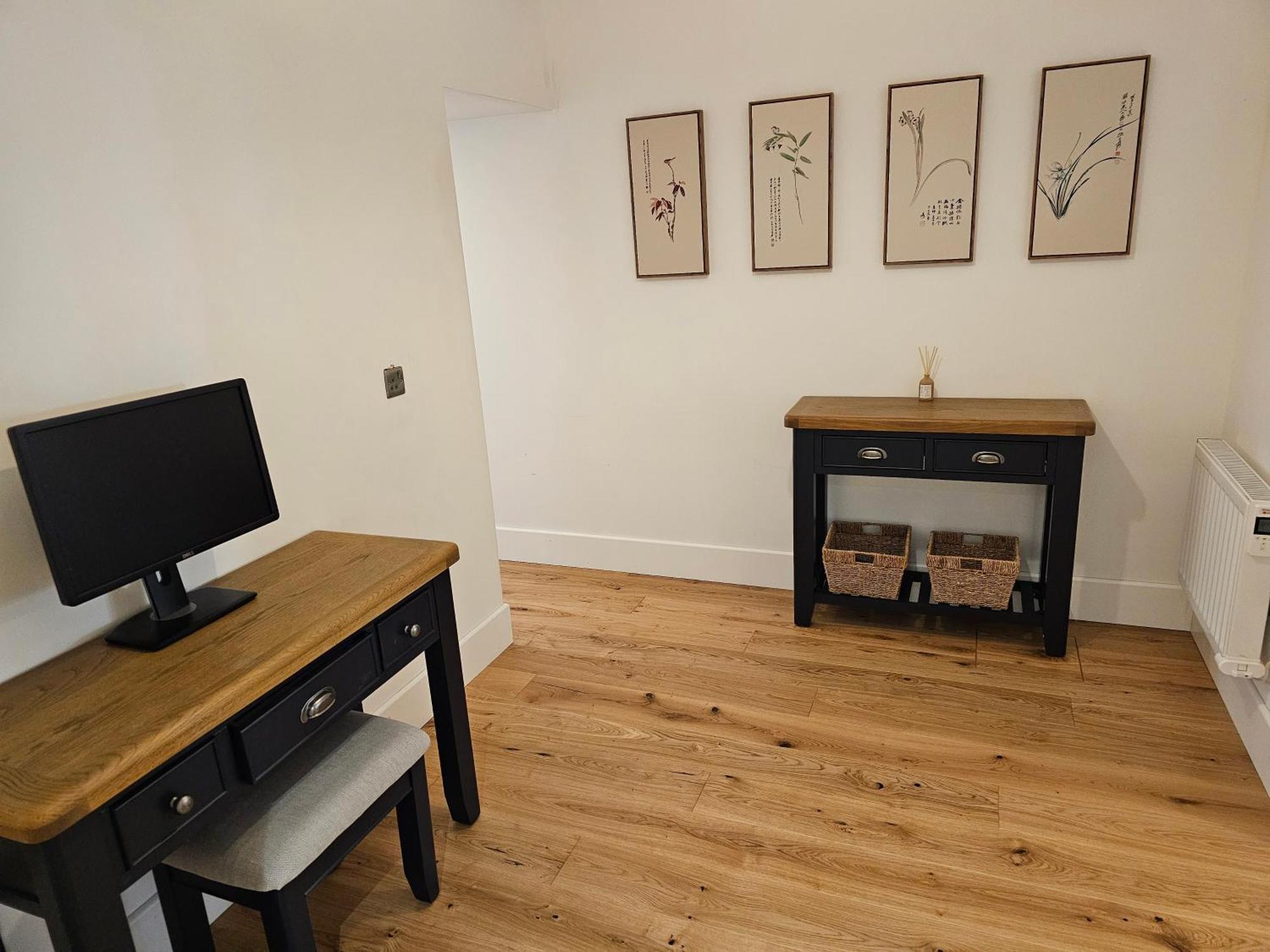 Spacious Modern 2-Bed Parking & Wi-Fi & 65"Oled Bristol Exterior photo